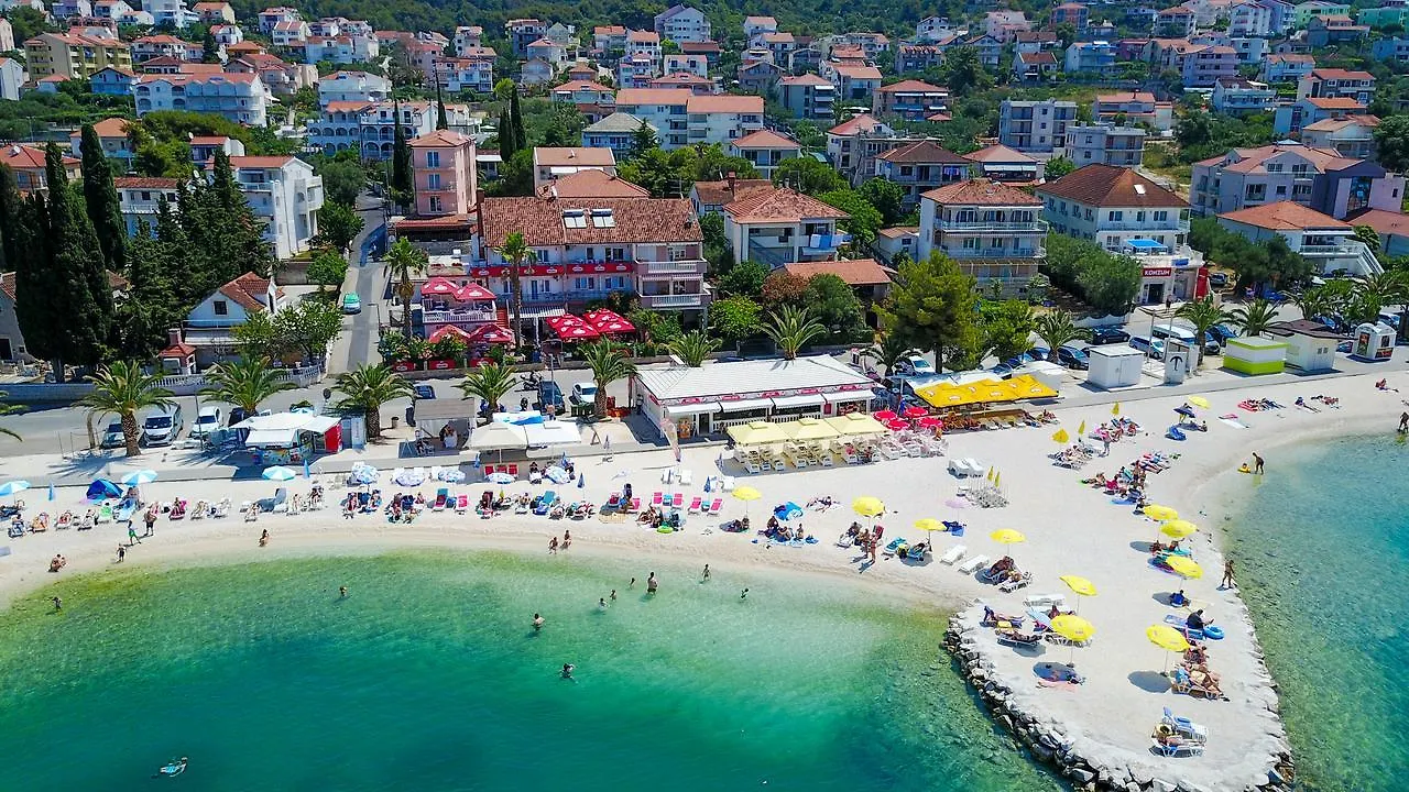 Villa Okruk-10 Meters Away From The Beach Okrug Gornji