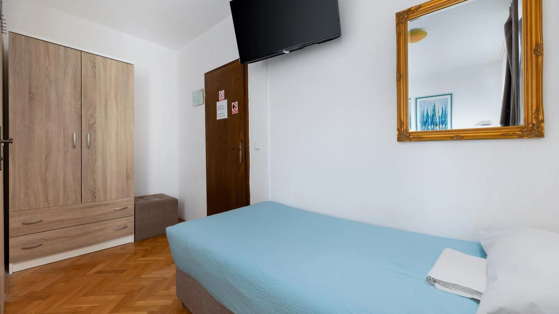 *** Bed and Breakfast Villa Okruk-10 Meters Away From The Beach Okrug Gornji Κροατία