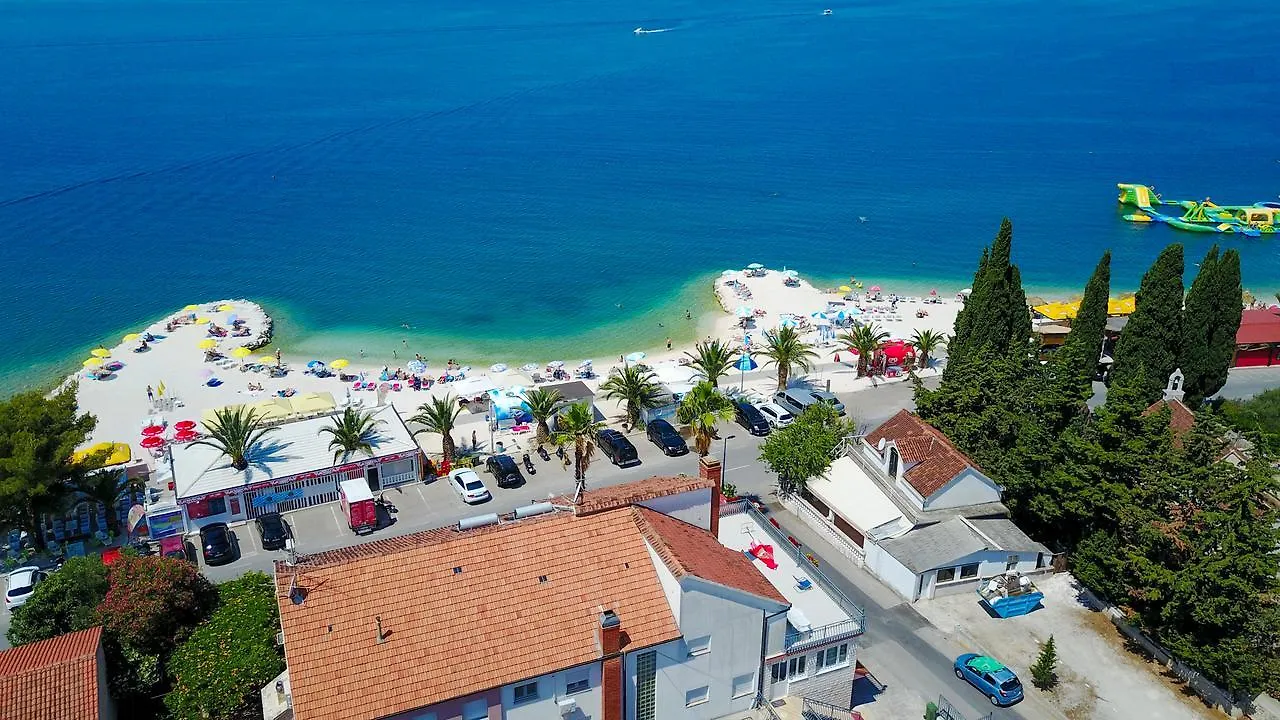 Bed and Breakfast Villa Okruk-10 Meters Away From The Beach Okrug Gornji