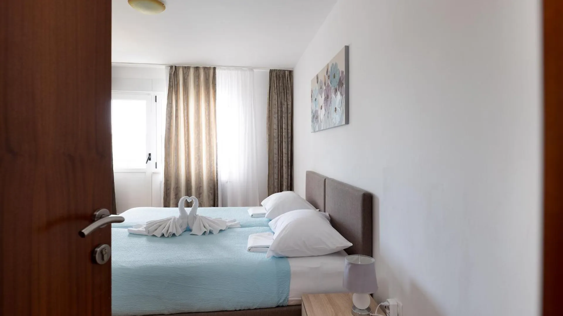 Villa Okruk-10 Meters Away From The Beach Okrug Gornji 3*,  Croatia