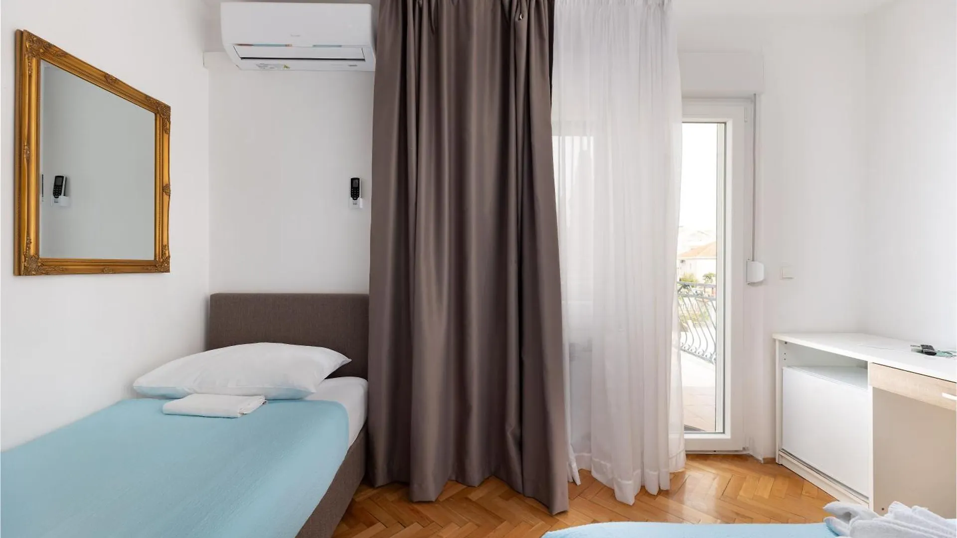 Bed & Breakfast Villa Okruk-10 Meters Away From The Beach Okrug Gornji
