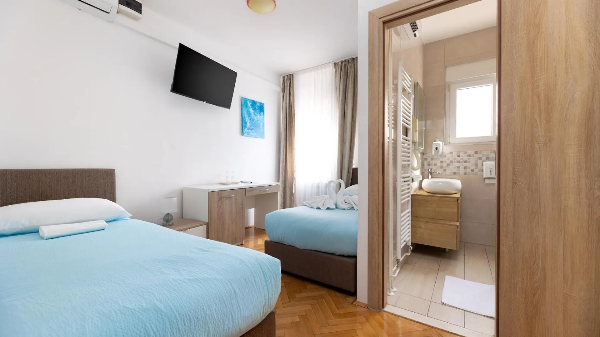 Villa Okruk-10 Meters Away From The Beach Okrug Gornji